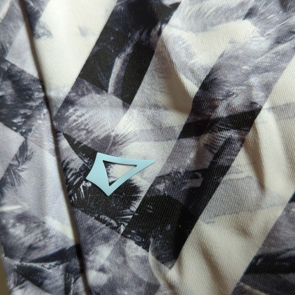 Ivivva By Lululemon bikini bottoms reversible - Picture 4 of 7